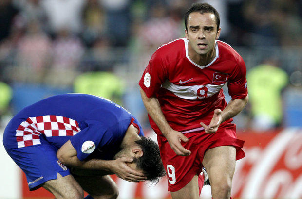 2008 yılından 2016 yılına Futbol ve arkadaşlıklar