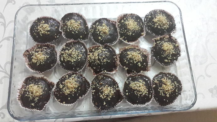 KOLAY BİR TARİF :BROWNİ TADINDA CUPCAKE