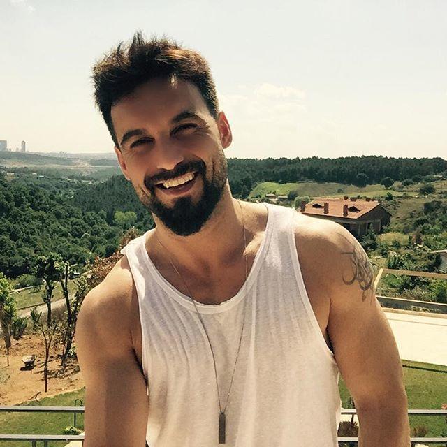 ''İnsan Mı Yedin Vicdansız Bu Ne Güzellik?'' Dedirten Karizma : Ali Ersan Duru !