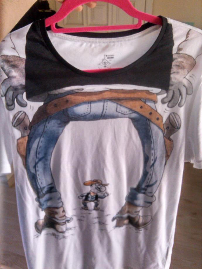 arkadaşlar annemin aldığı tshirt nasıl kizlarsoruyor arkadaşlar annemin aldığı tshirt nasıl kizlarsoruyor