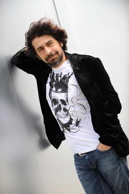 Kısa Boyun Ünlü Olmaya Engel Olmadığını Gösteren 7 Erkek!
