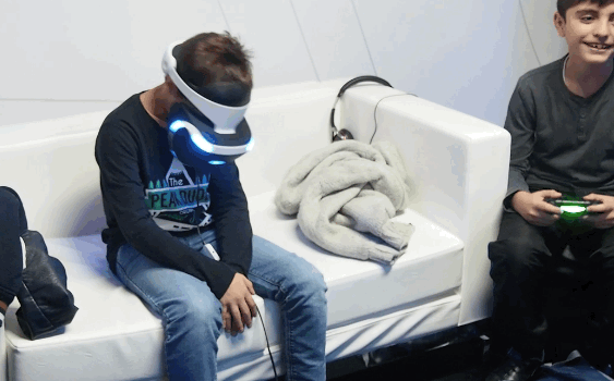 Playstation VR Başlığını Takmadan Önce Dikkat Edilmesi Gereken Detaylar