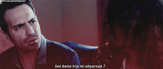 Kadınların Erkek Arkadaşlarına Attığı Triplerin Altında Yatan Mesajlar