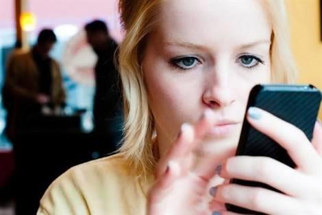 "Keşke Telefon Olmasaymış" Dedirtecek, Telefonlu Hayatın Dertleri!