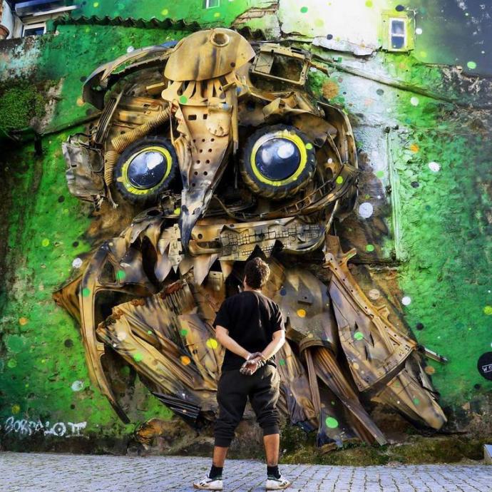 Sokakta Bulduğu Atık Malzemelerle 3D Grafitiler Yapan İnanılmaz Sokak Sanatçısı
