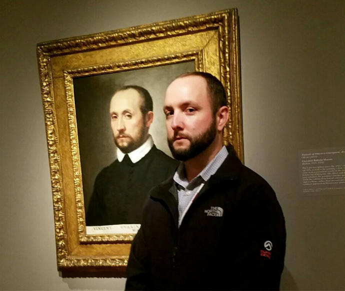 Müzedeki Sanat Eserlerinde Tesadüfen Kendilerine Rastlayan Müzenin Şanslı Ziyaretçileri!
