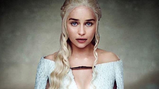 Emilia Clarke, Yeryüzünün En Seksi Kadını: Khaleesi