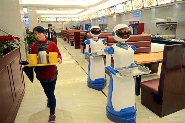 Robotik İş Gücü: Robotlar Dünyayı Ele Mi Geçiriyor?