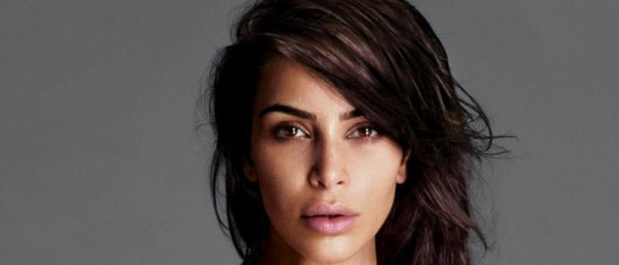 Kim Kardashian'ı Seksi Kılan Şey Yalnızca Kalçaları Değil, Moda Takıntılarıdır!