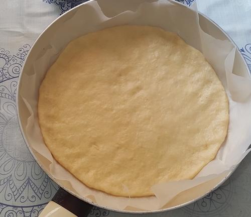 En Pratik İtalyan Lezzeti: 10 Dakikada Pişen Tavada Pizza