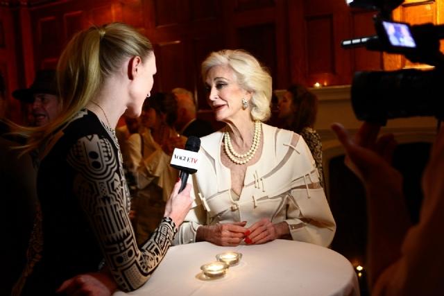 Dünyanın En Yaşlı Mankeni Carmen Dell Orıfice ile Güzellik Sınırlarını Zorlamaya Var mısınız?