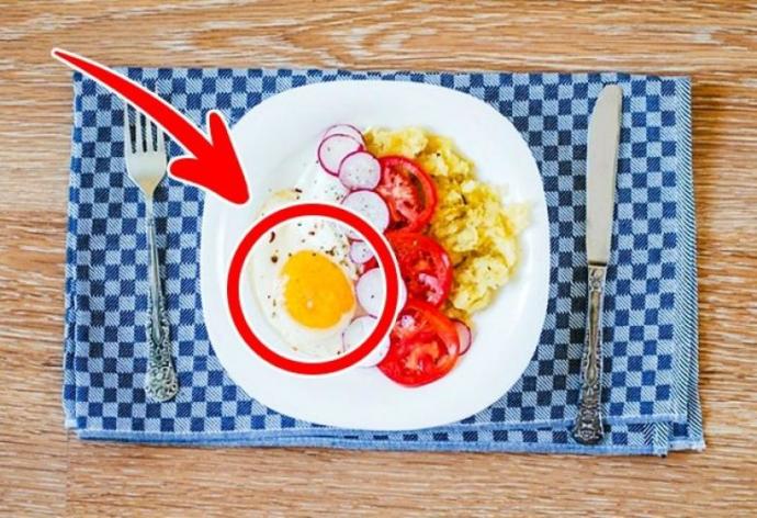 Geceleri Midesi Kazınanlar ve Dolaptan Uzak Durmak İsteyenlere 8 Taktik