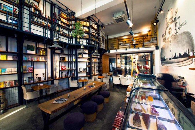 Kitap Kurduysanız Size İstanbul'da Önerebileceğim 5 Muhteşem Kafe!