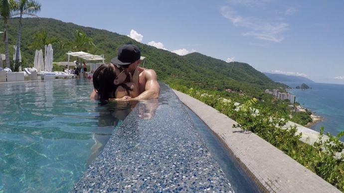 Yeryüzünün En Seksi ve En Sempatik Adamı: Johnny Sins