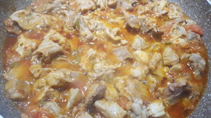 Et Sevenlere Özel Bir Lezzet: Soslu Kuzu Kavurma