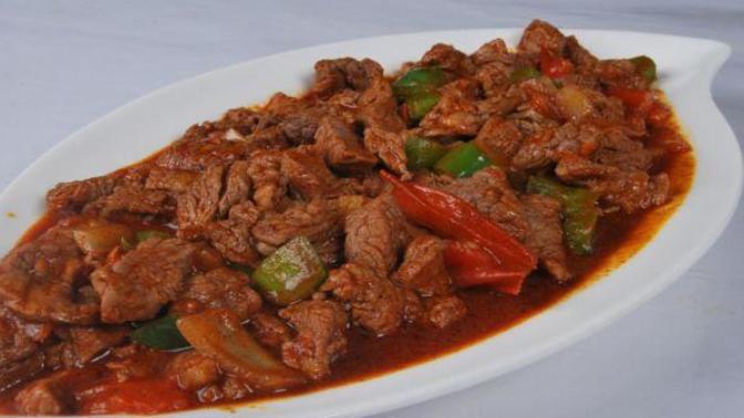 Et Sevenlere Özel Bir Lezzet: Soslu Kuzu Kavurma