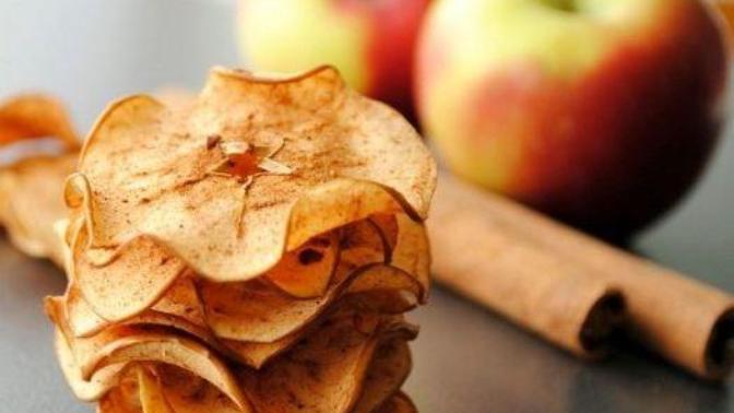 Cips Severler İçin Sağlıklı ve Düşük Kalorili Ev Yapımı Cipsler