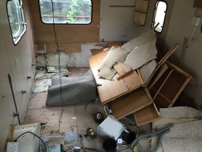 Fotoğraf Makinesine Dönüştürülen Bir Karavan ve Ortaya Çıkan Mükemmel Fotoğraf Kareleri!