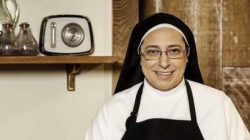 "Cinsel Yaşam Her İnsanın Hayatında Olmalı" Ve "Meryem Ana Bakire Değil" Sözleri Yüzünden Ölümden Dönen Bir Rahibe!
