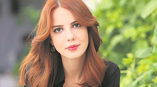 "Oyunculuk Yapmasa Daha Hayırlı Olacak" Dedirten 5 Oyuncu!