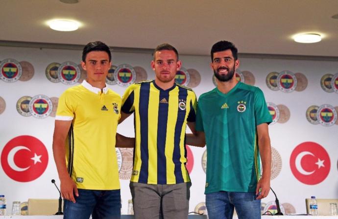 Türkiye'nin 2 Devi: Galatasaray ve Fenerbahçe