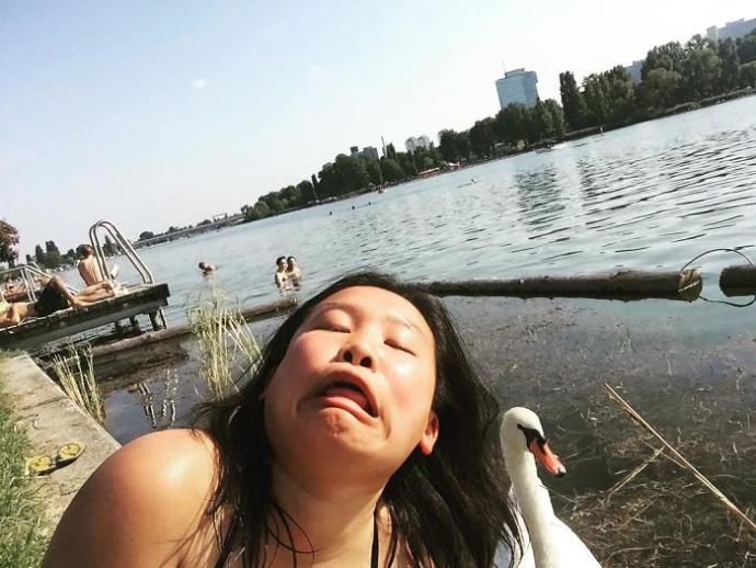 Dünyanın En Sinir Bozucu Pozları ile Yeni Trend Yakalayan Bir Genç Kız: Michelle Liu