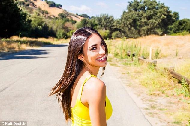 Mülteci Kampında Doğdu, Hollywood Yıldızı Oldu! İşte Karşınızda Dünyalar Güzeli Bir Genç Kız: Vivian Nouri