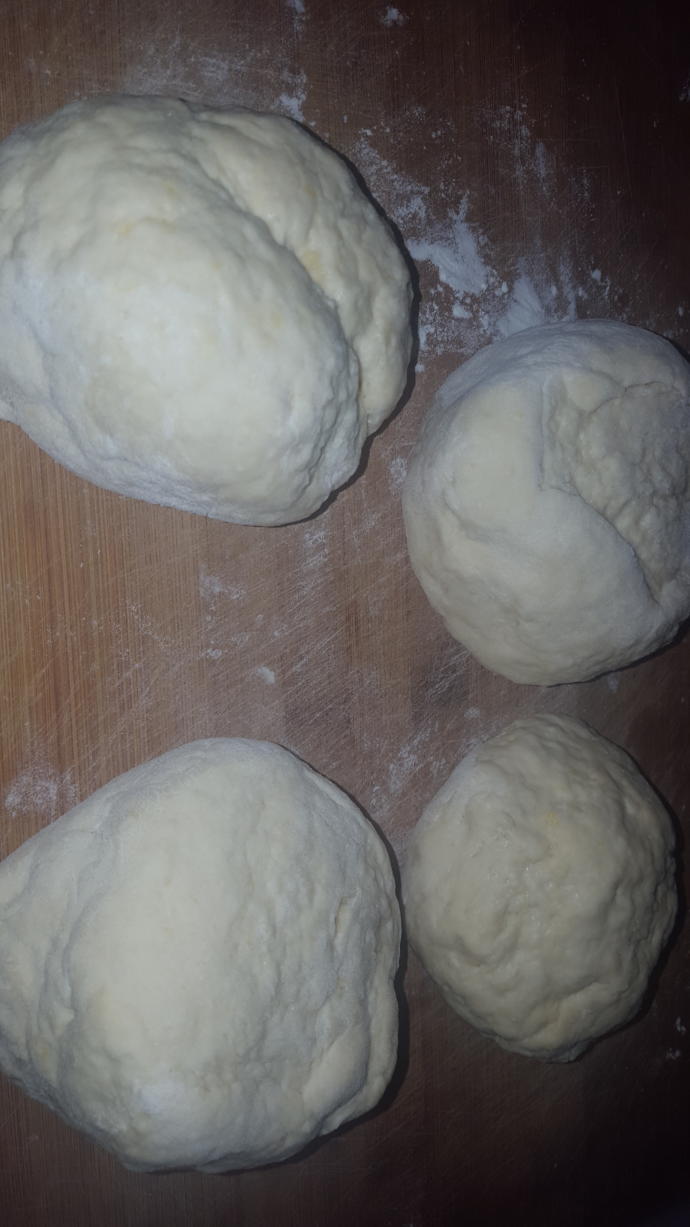 Yağdan Gelen Hafif Bir Lezzet: Hamur Kızartması