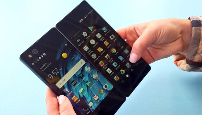 Katlanabilir Akıllı Telefon ZTE Axon M Satışa Çıktı!