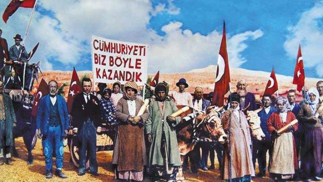 Cumhuriyetin Onuncu Yılında "En Büyük Bayram" İlan Edilen 29 Ekim Cumhuriyet Bayramı