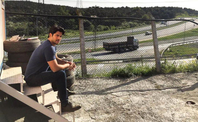 Sosyal Medyada Sürekli Tacize Uğrayan Yegane Starımız: Burak Özçivit