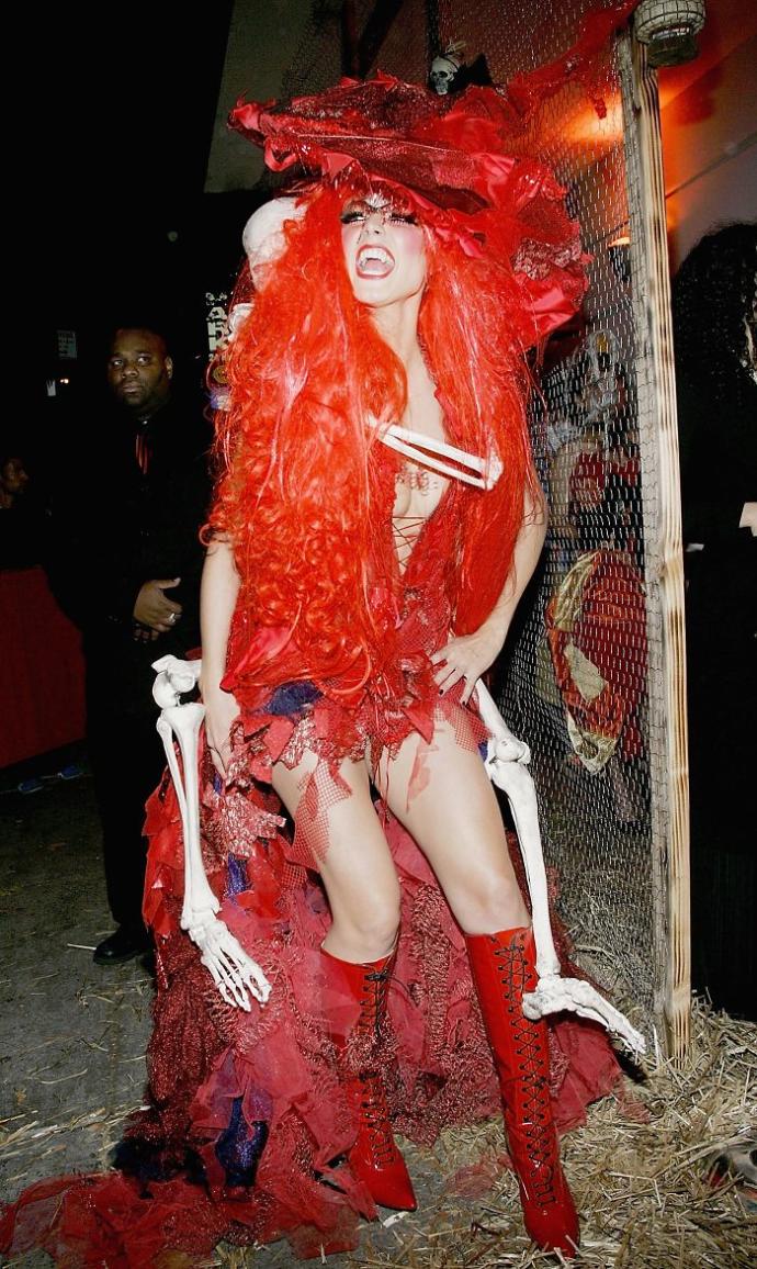 Cadılar Bayramı Kostümlerini Başka Bir Boyuta Taşıyan Heidi Klum!