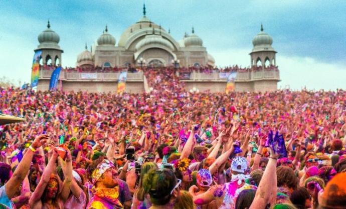 Holi: Renklerin Festivali Hindistan