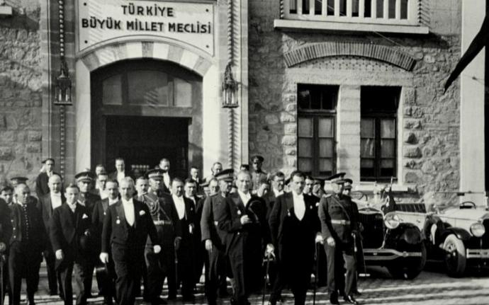 29 Ekim Cumhuriyet Bayramında, Atatürkü Bir Kez Daha Minnetle Anacağımız Kazanımlarımız!