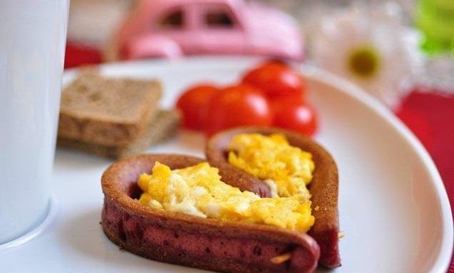 Ofis İçinde Yapılan Kahvaltı Muhabbetleri!