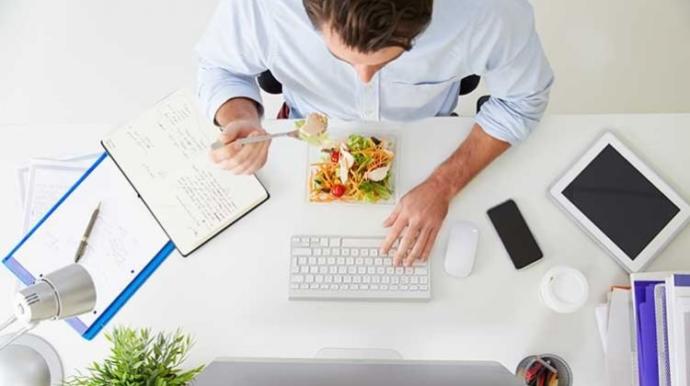Ofis İçinde Yapılan Kahvaltı Muhabbetleri!