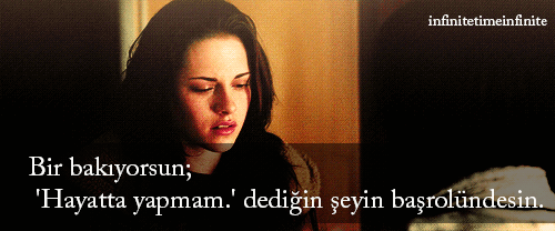 Aşık Olan İnsanın Elinde Olmadan Sergilediği 8 Davranış Şekli