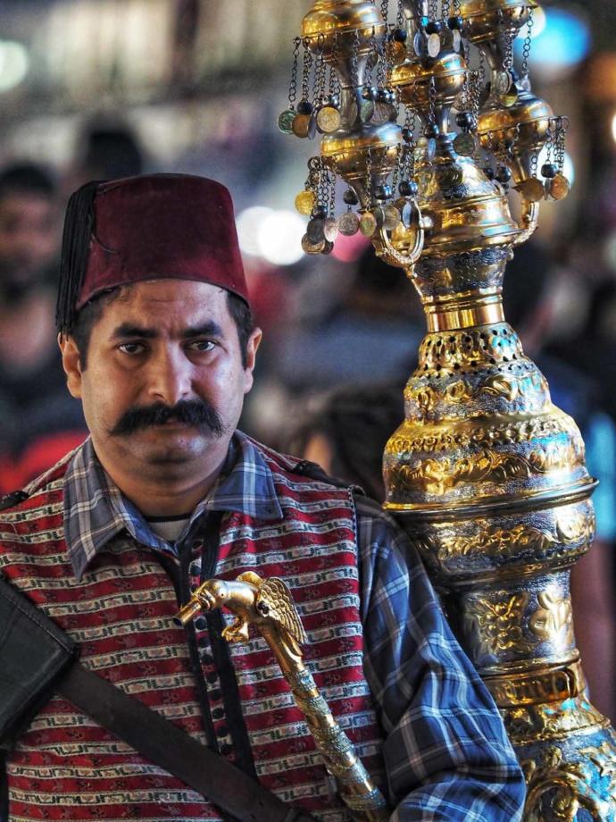Avrupalı Bir Turistin Penceresinden Yıkımın Eşiğindeki Suriye!