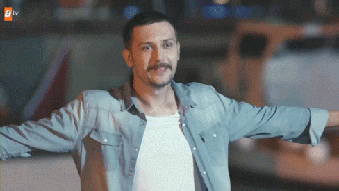 Bir Erkeğin Size Aşık Olduğunu Anlamanın 10 Yolu!