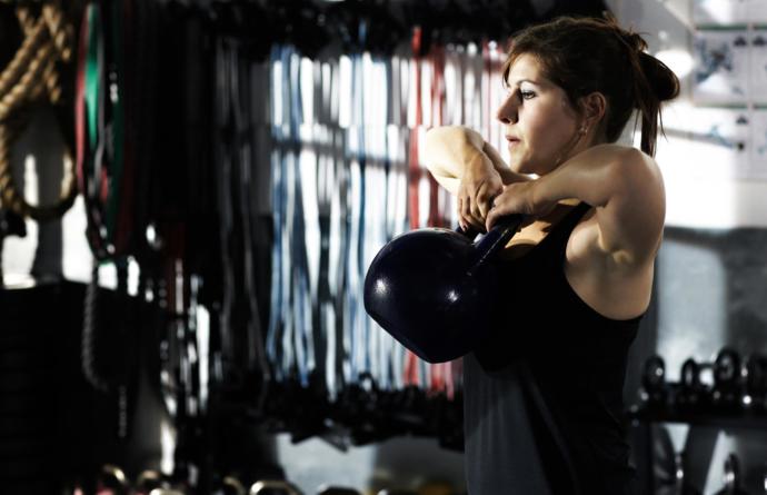 Kalori Kotasını Aştıysanız Üzülmeyin, Kettlebell İstasyon Antrenmanını Keşfedin