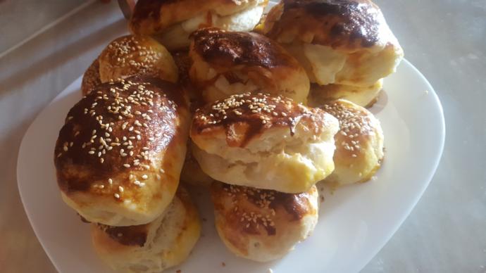 Kokusu ile Kendine Çeken Bir Lezzet: Mahlepli Poğaça Nasıl Yapılır?