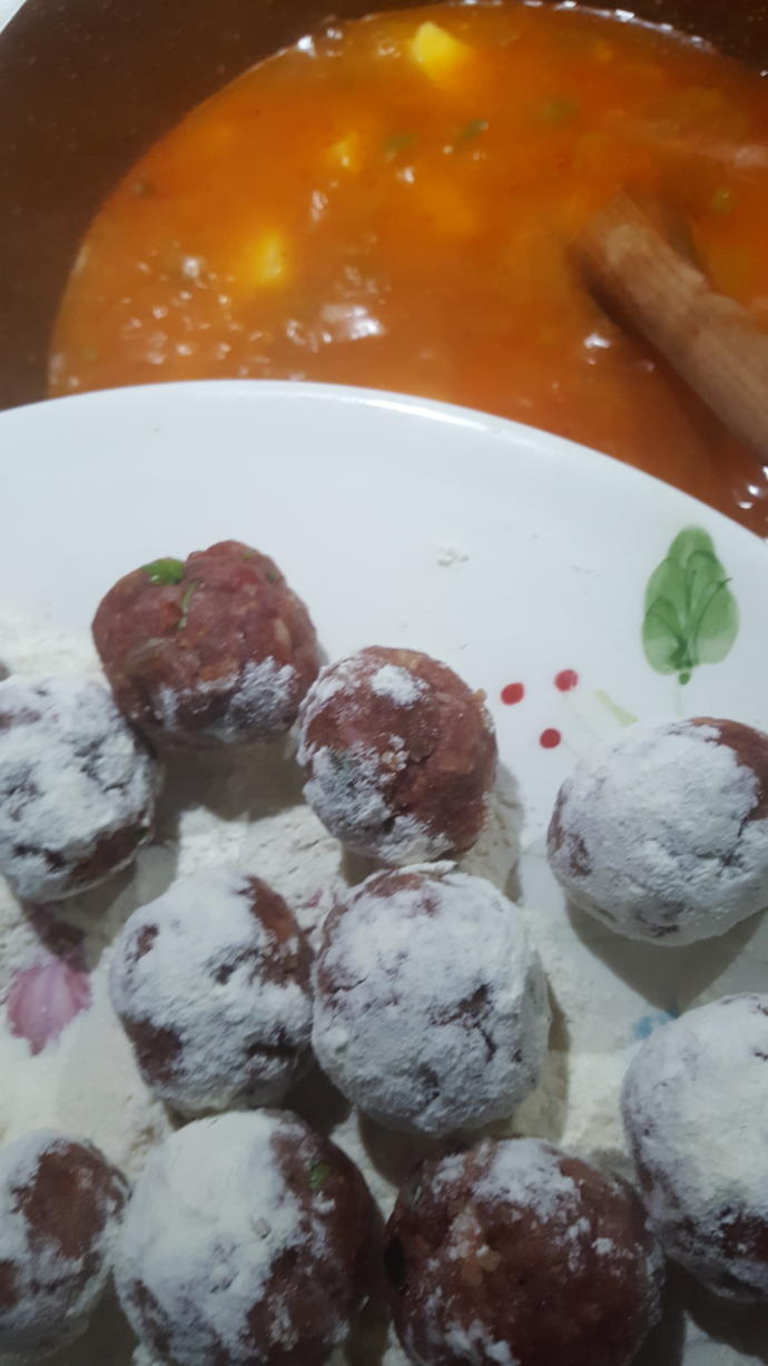 Köftenin Efsane Hali: Şenlik Köftesi Nasıl Yapılır?
