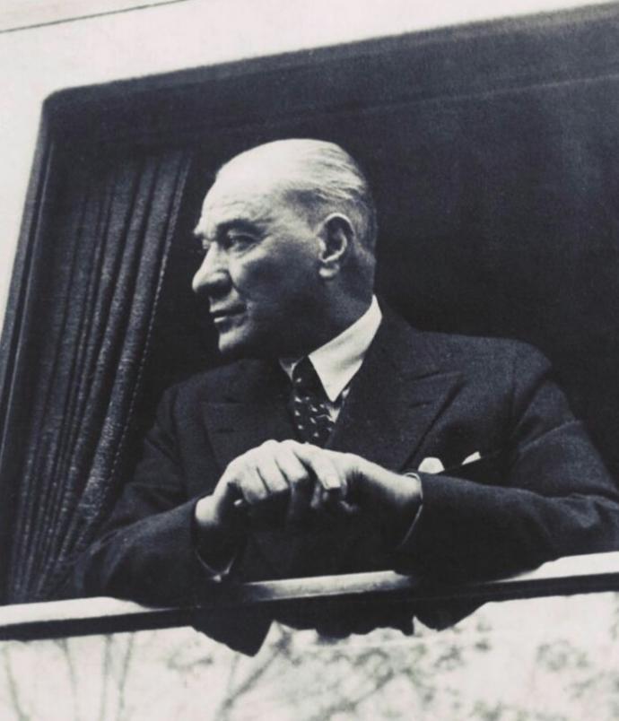 Mustafa Kemal Atatürk Türk Toplumuna Neler Kazandırdı?