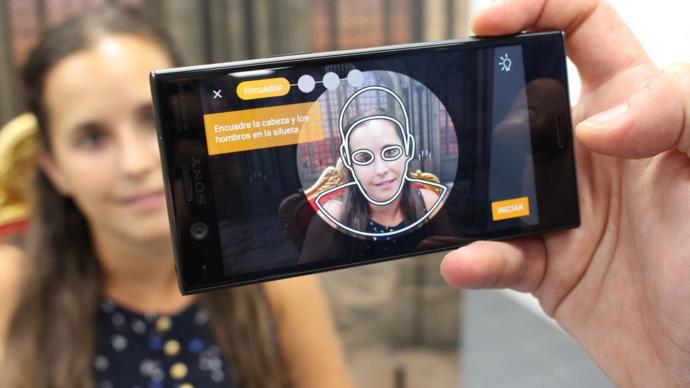 Sony Bir Telefon Üretti, Elinde Patladı: Sony Xperia XZ1