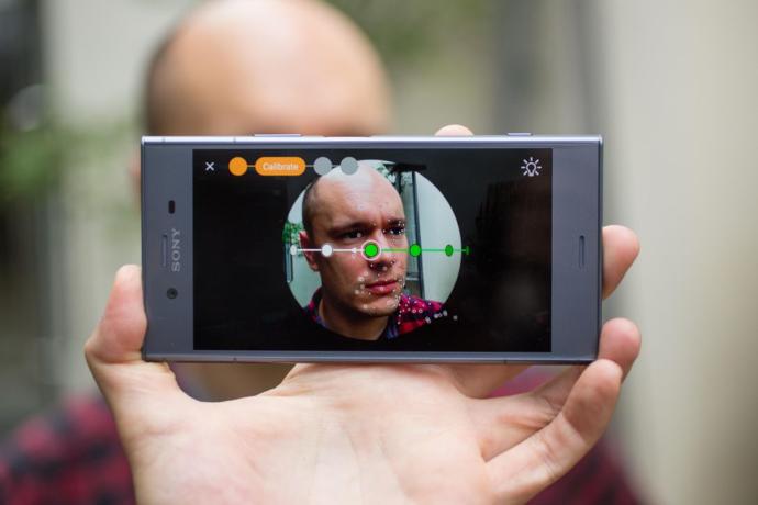 Sony Bir Telefon Üretti, Elinde Patladı: Sony Xperia XZ1