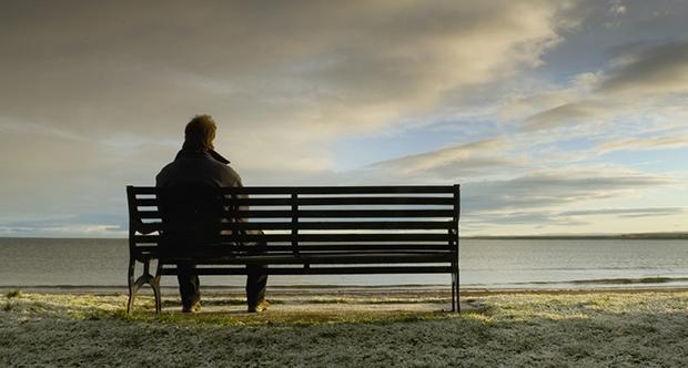 Depresyonda Olan İnsanlara Nasıl Yardım Etmeliyiz?