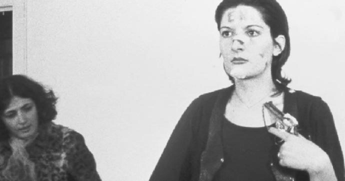 İyi İnsanlar mı, Kötü İnsanlar mı? Marina Abramoviç'e Yapılanları Soluksuz Okuyacaksınız!