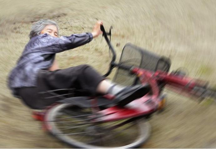 72 Yaşında Keşfettiği Fotoğrafçılık Sayesinde Hayatına Renk Katan Yaşlı Fotoğrafçı!