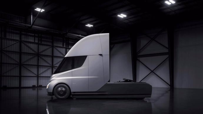 Tüm Özellikleri İle "Keşke Benim Olsa" Dedirten, Elektrik İle Çalışan Bir Tır: Tesla Semi