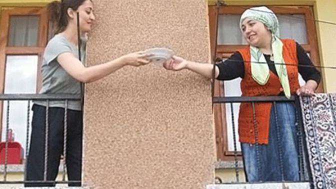 "Nerede Eski Komşuluk?" Dedirten Durumlar!
